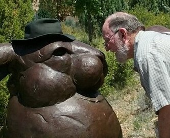 This image has an empty alt attribute; its file name is meeting-mr-rabbit-2.jpg